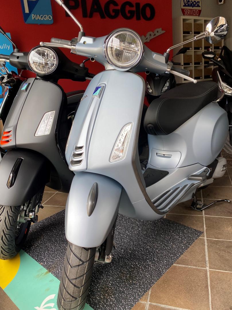 Vespa Primavera 125
