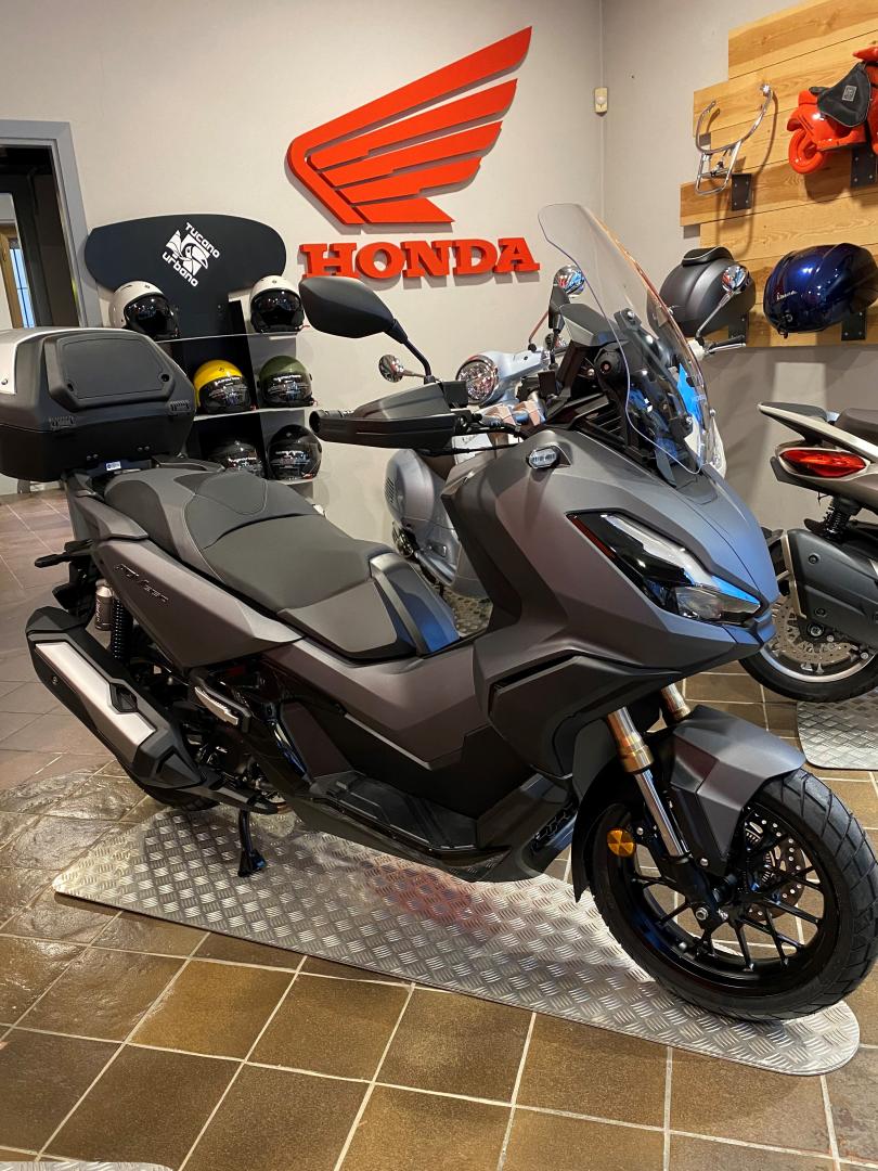 Honda ADV 350