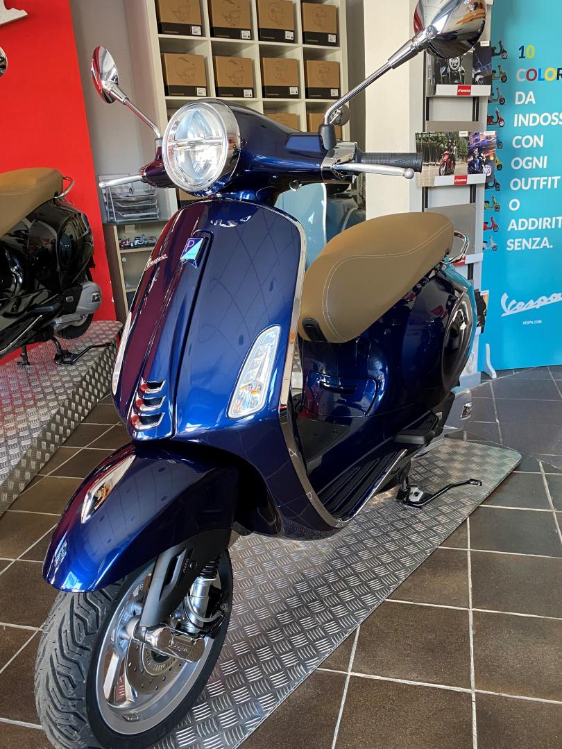 Vespa Primavera 125