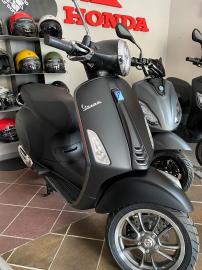Vespa - Primavera 125 (2 di 2)