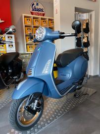 Vespa - Primavera 125 (1 di 6)