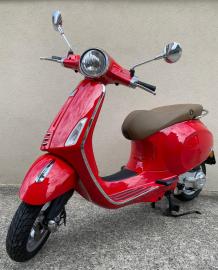 Vespa - Primavera 50 4T (2 di 3)