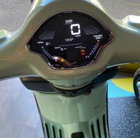 Vespa - Primavera 125 (3 di 3)