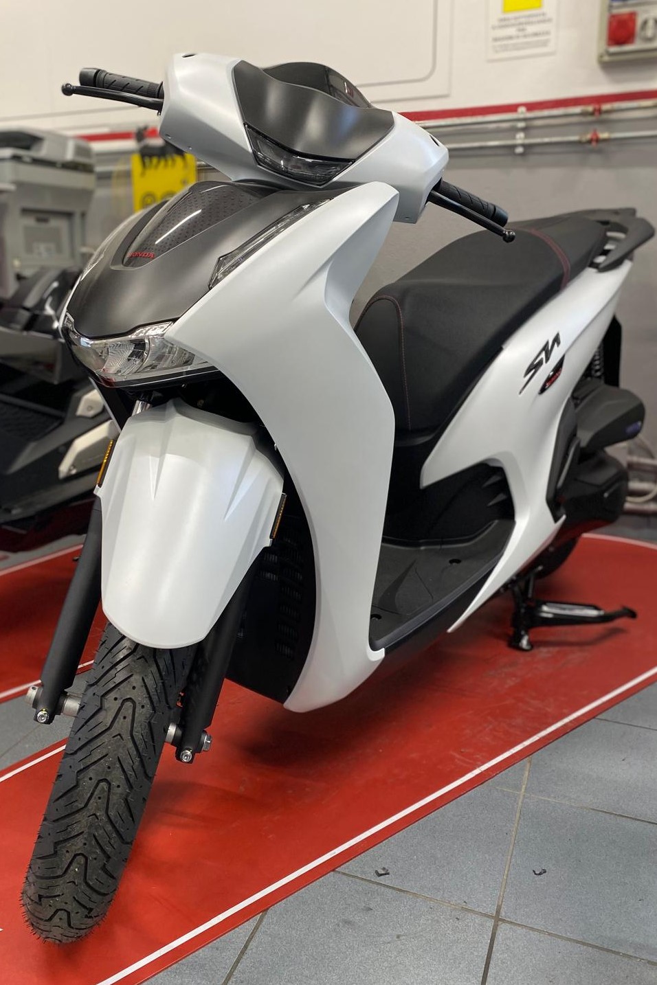 Honda SH 350 Sport