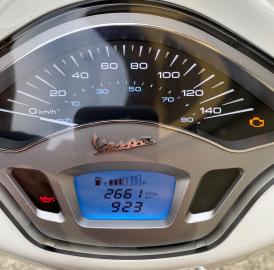 Vespa - Primavera 150 (3 di 3)
