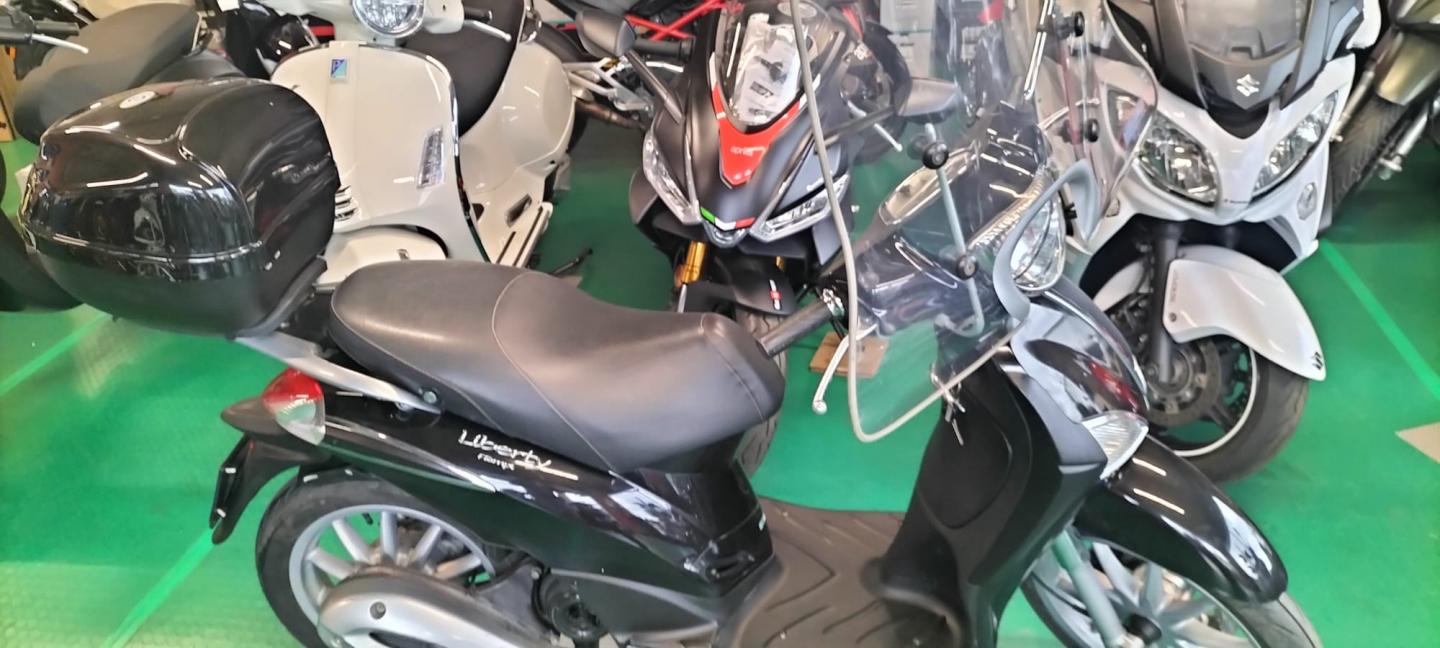Piaggio - LIBERTY