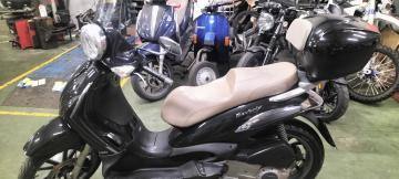 Piaggio - BEVERLY TOURER 300 (1 di 7)
