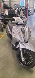 Piaggio - BEVERLY 300 I.E. (8 di 8)