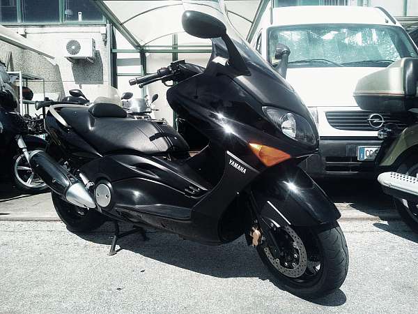 Yamaha T-MAX 500