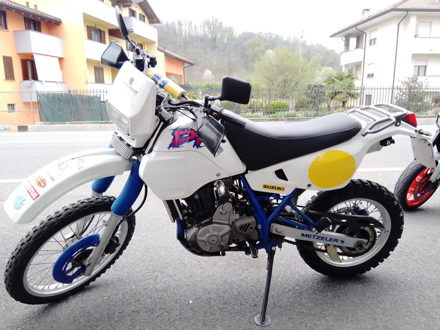 Suzuki DR 650 RE