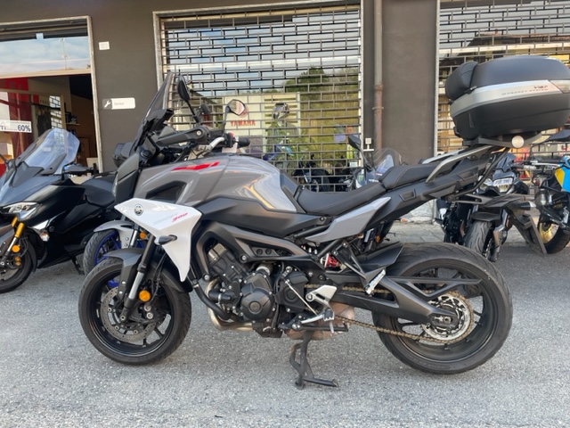 Yamaha TRACER 900