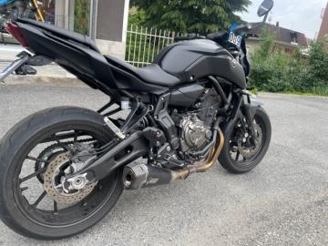 Yamaha - MT 07 (4 di 5)