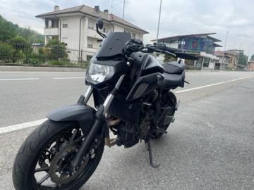 Yamaha - MT 07 (5 di 5)