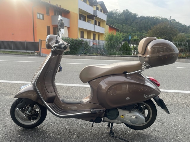 Vespa 150 LX