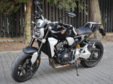 Honda - CB 1000 R