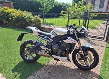 Triumph - SPEED TRIPLE