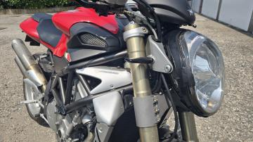 MV Agusta - BRUTALE 750 S