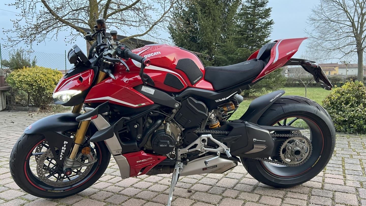 Ducati STREETFIGHTER S