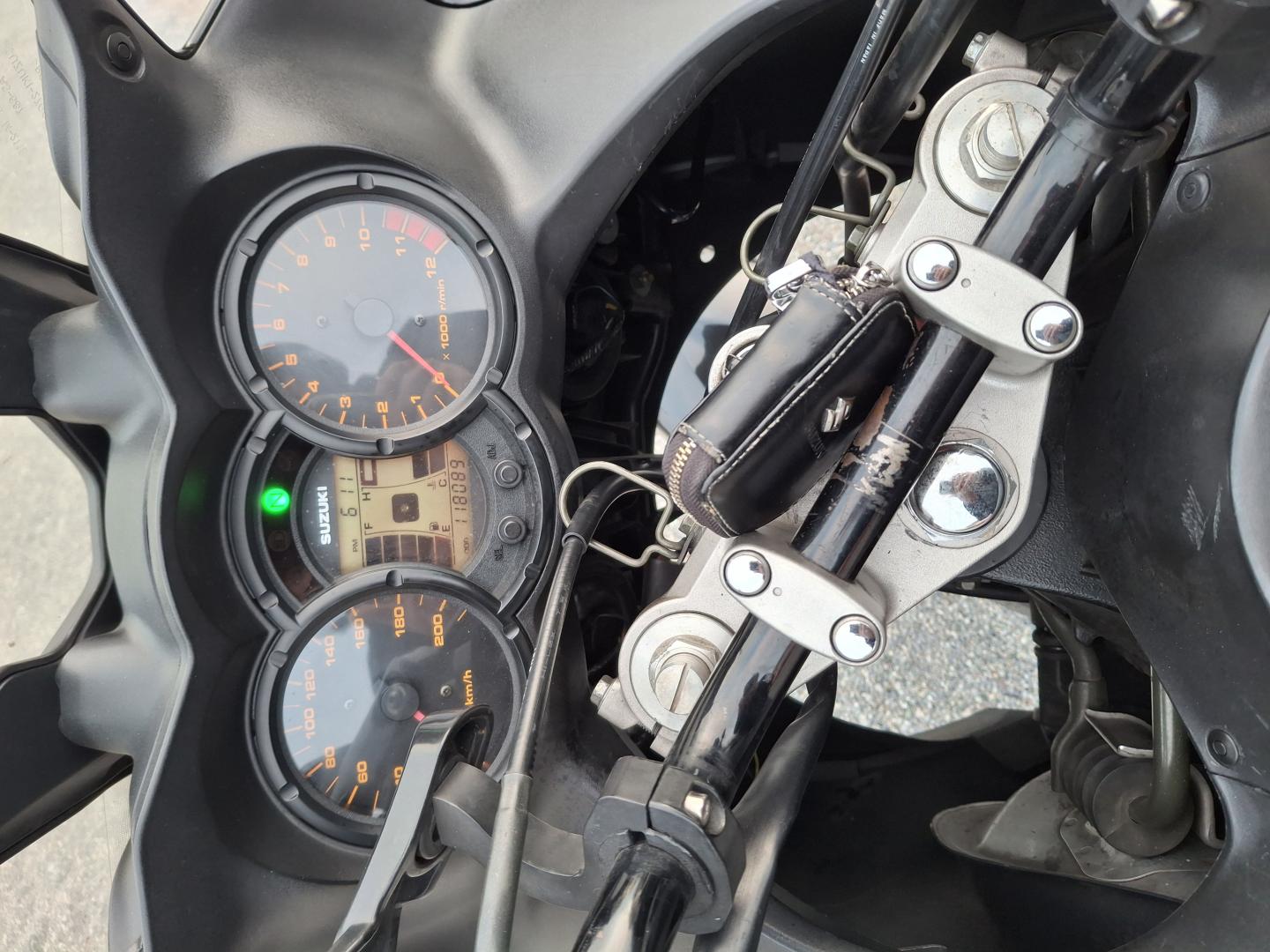 Suzuki - V-Strom 650