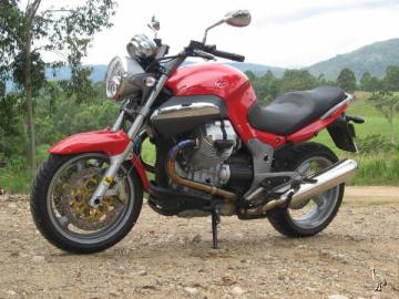 Moto Guzzi - BREVA 850 (3 di 4)