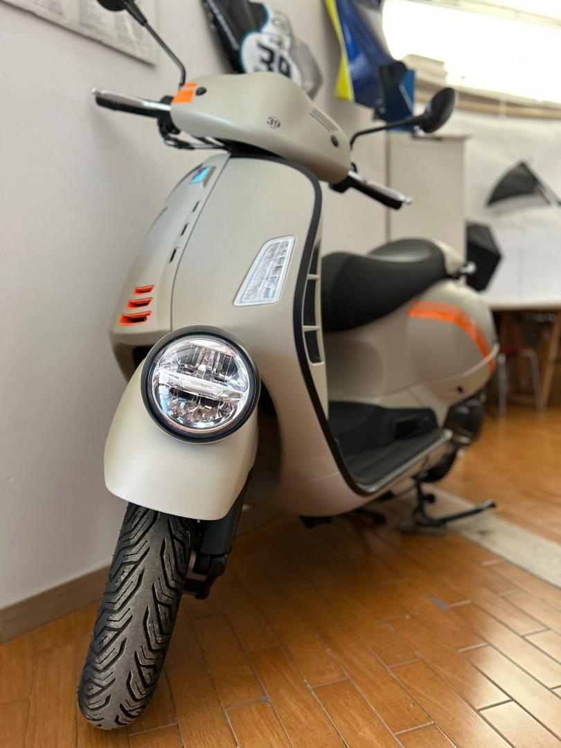 Vespa - GTV 300