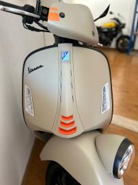 Vespa - GTV 300 (6 di 9)