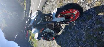 Yamaha - MT 09 (3 di 9)