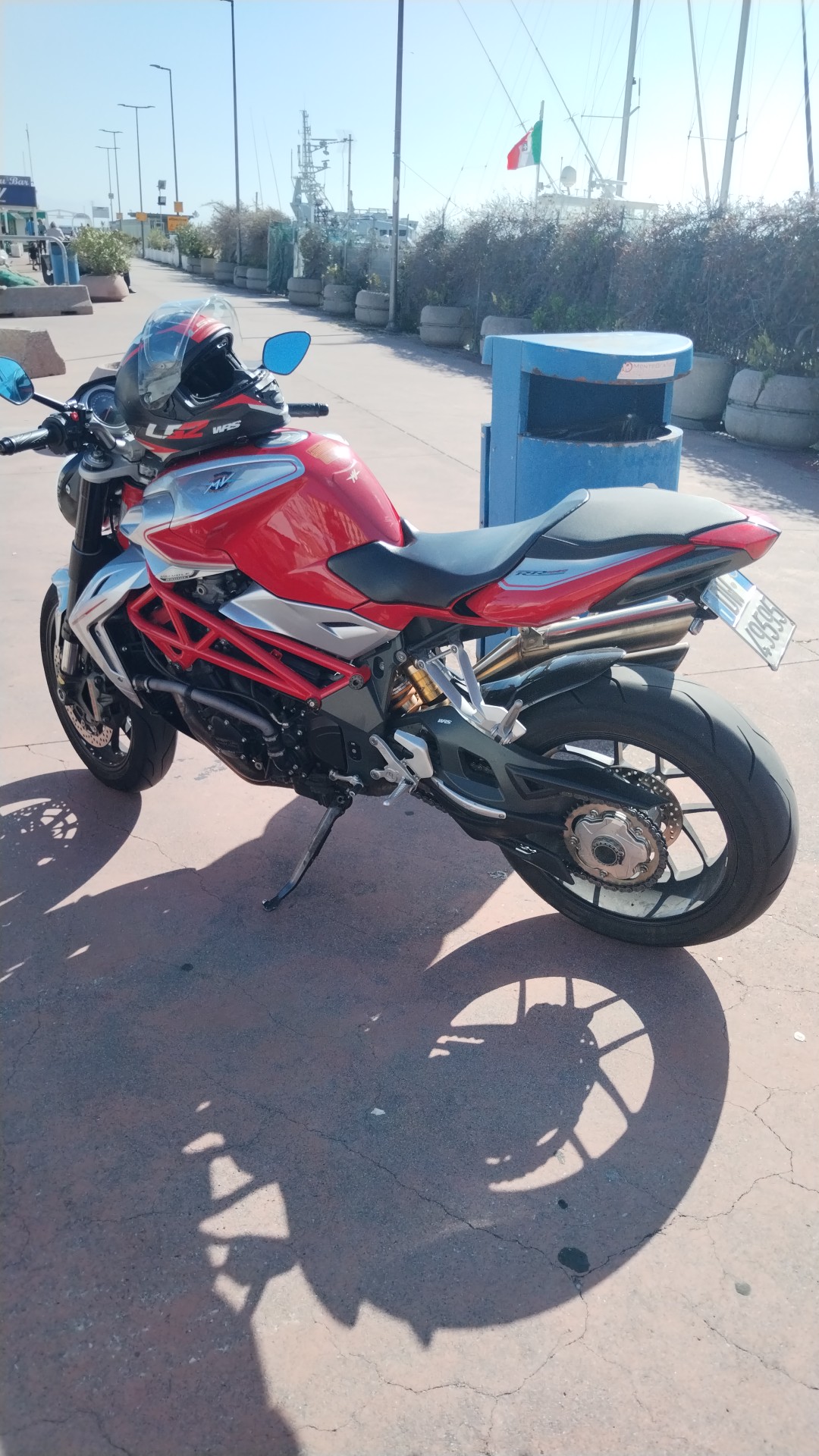 MV Agusta - BRUTALE 1090 RR