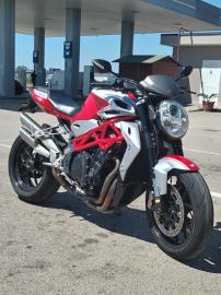 MV Agusta - BRUTALE 1090 RR (2 di 5)