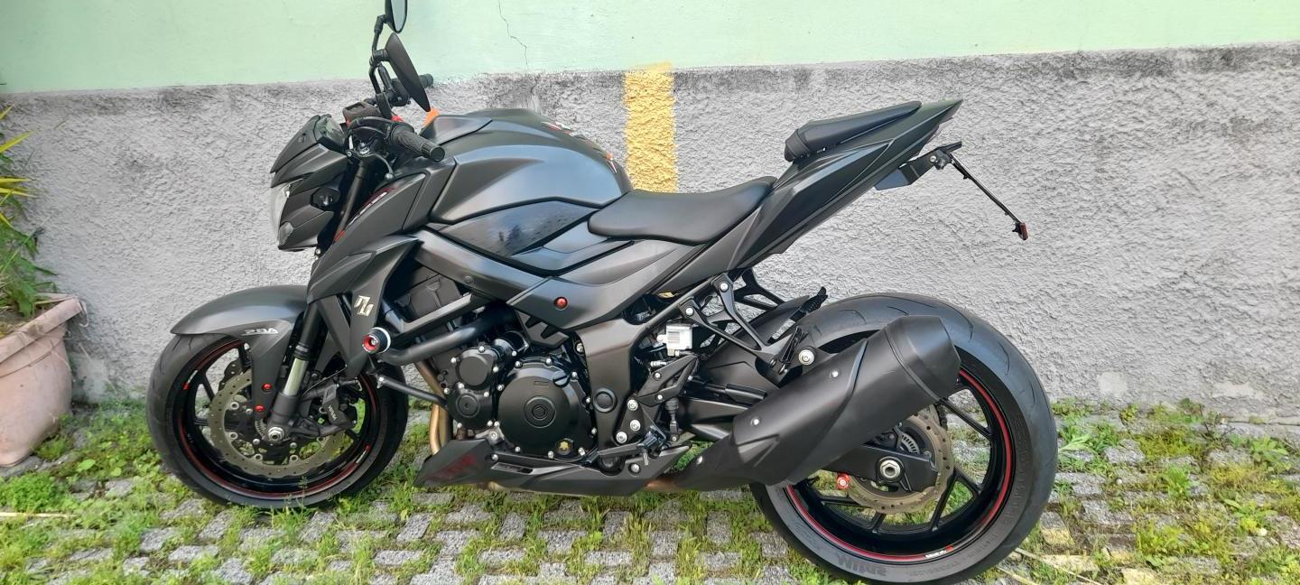 Suzuki GSX 750 S
