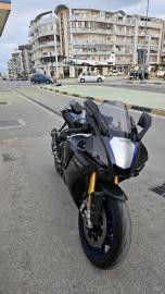 Yamaha - YZF R1 (7 di 8)