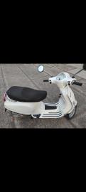Piaggio - 125 LX I.E. (2 di 5)