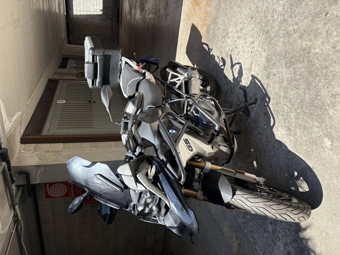 BMW - R 1200 GS