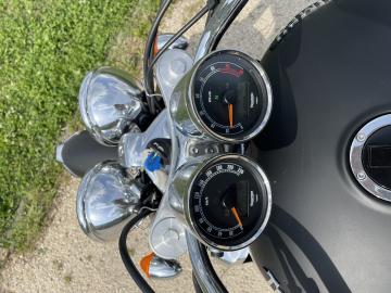 Triumph - ROCKET III ROADSTER (2 di 10)