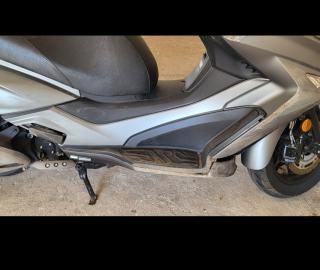 Kymco - X-TOWN 300 (7 di 10)