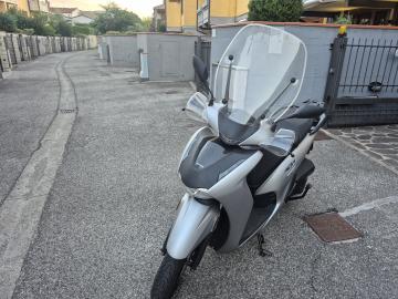 Honda - SH 350 (4 di 4)