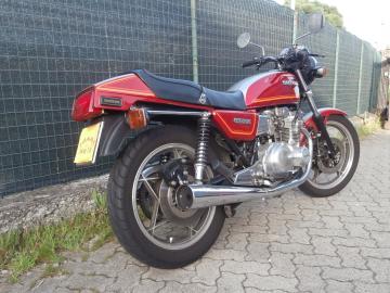 Suzuki - GS 500 (3 di 4)
